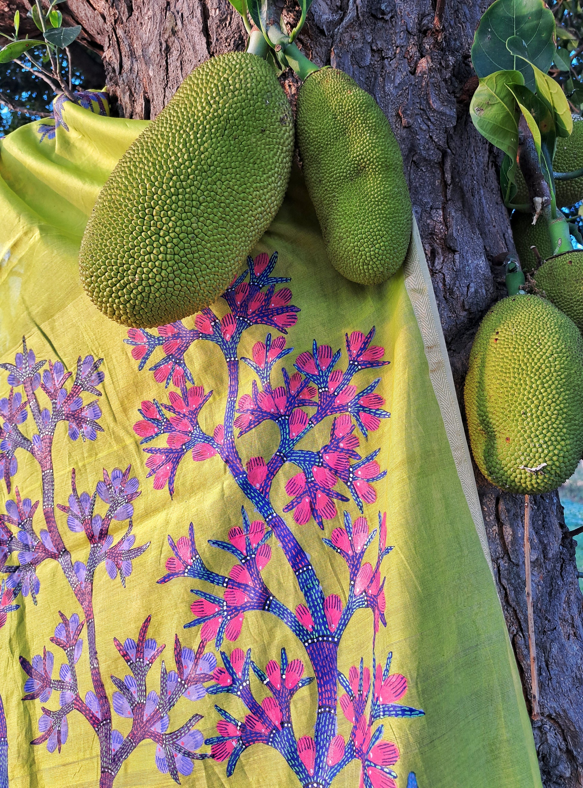 Original Gond Handpainted Handloom Maheshwari Silk Dupatta With Kosa silk Patch And Tassels