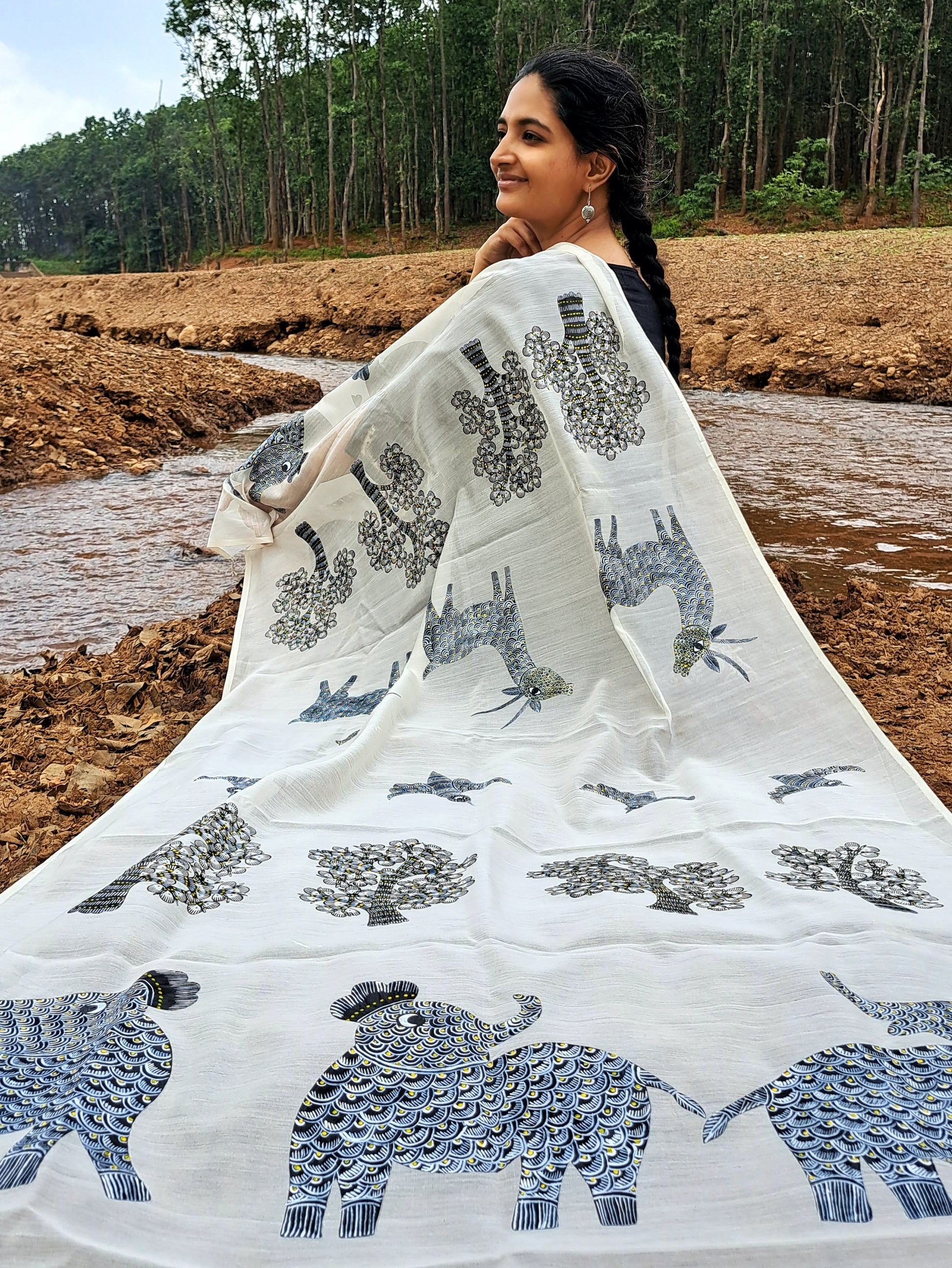 Original Gond Handpainted Handloom Maheshwari Silk Dupatta With Tassels
