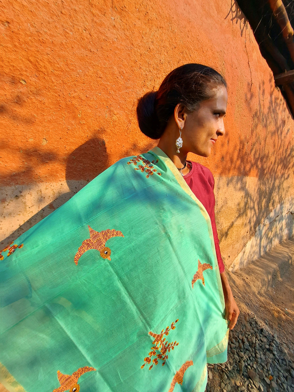 Original Gond Handpainted Handloom Maheshwari Silk Cotton Stole With Tassels